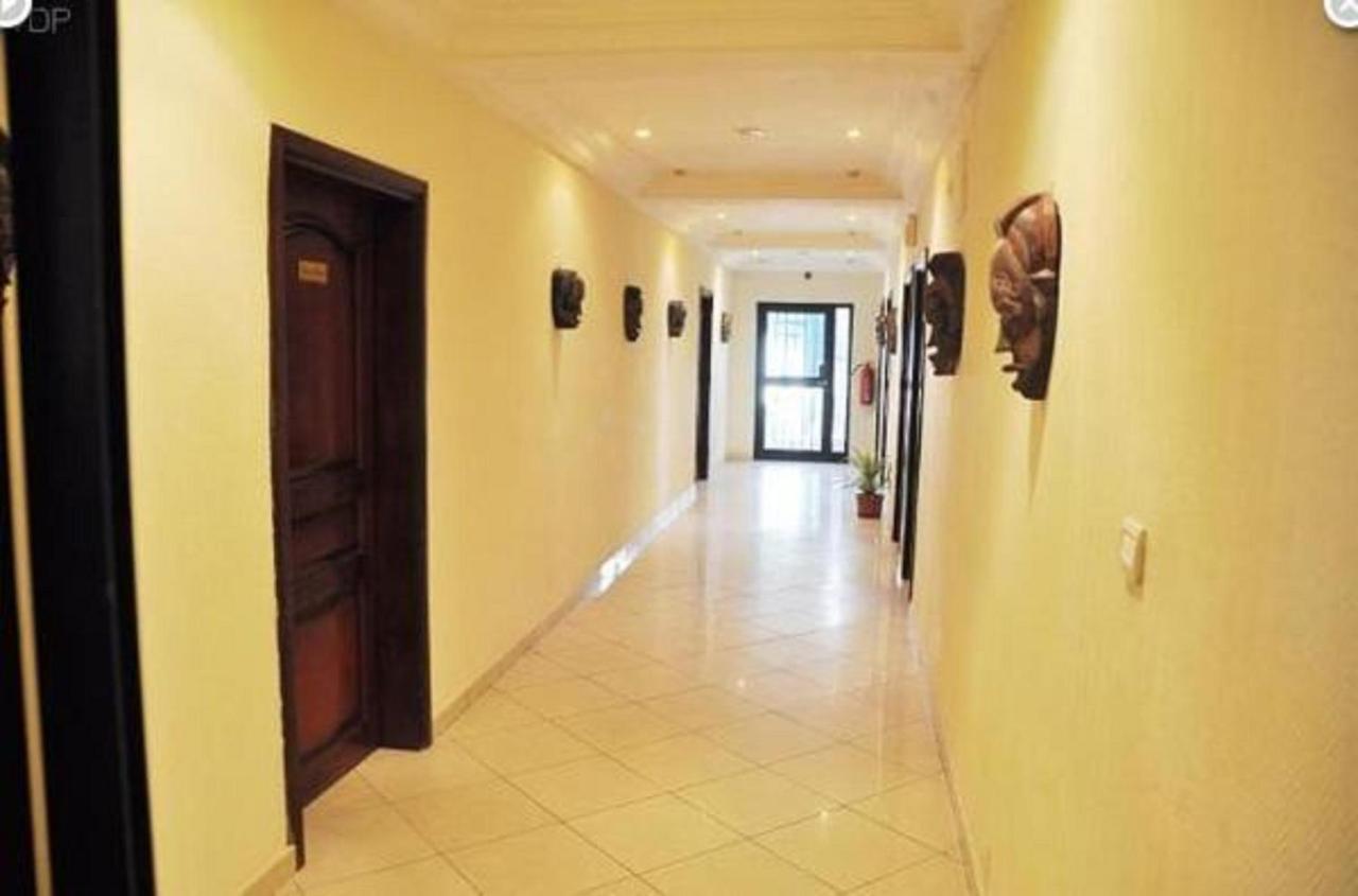 Hotel Vallee Des Princes Douala Eksteriør billede
